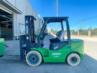 3 TON LİTYUM AKÜLÜ DEMO FORKLİFT
