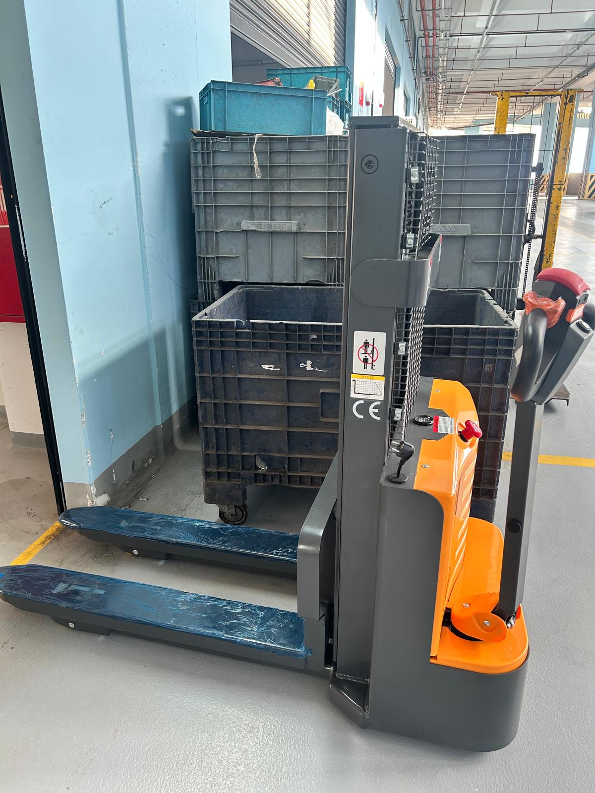 1.5 Ton 2 Metre Tam Otomatik İstif Makinesi